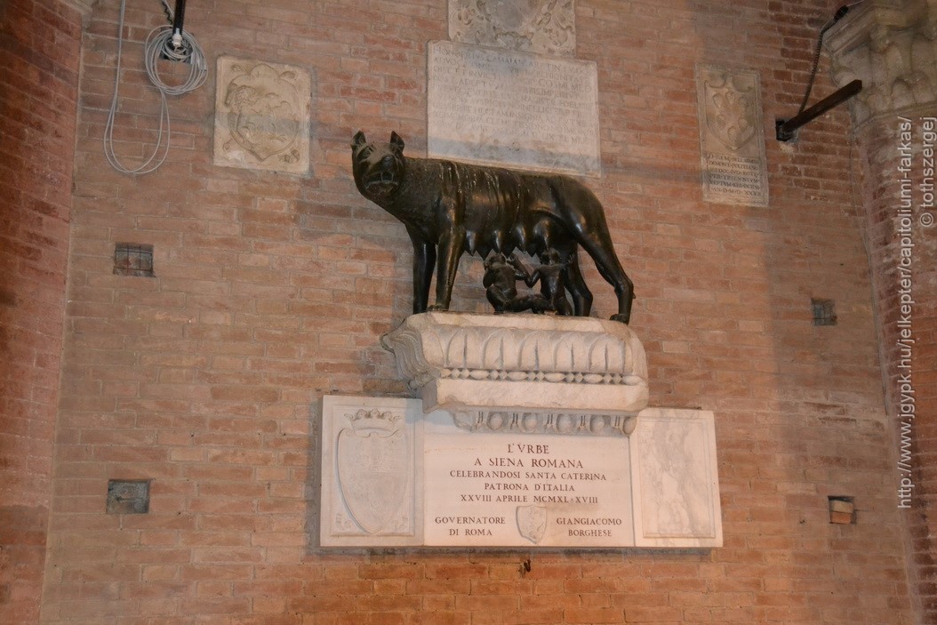 Roma_farkasa_Siena_2012_05_resize