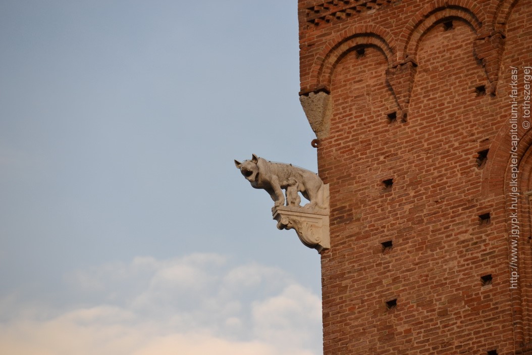 Roma_farkasa_Siena_2012_12_resize