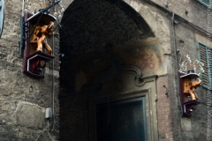 UtcaNevtabla_Siena_2012_04_resize